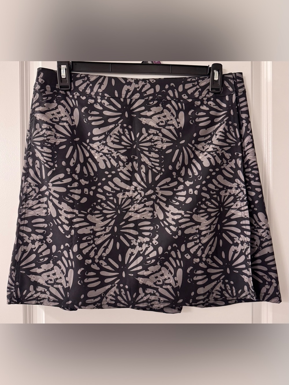 #x583 RipSkirt Quick Dry Shibori Charcoal Gray & Black Above-the-Knee Wrap Skirt